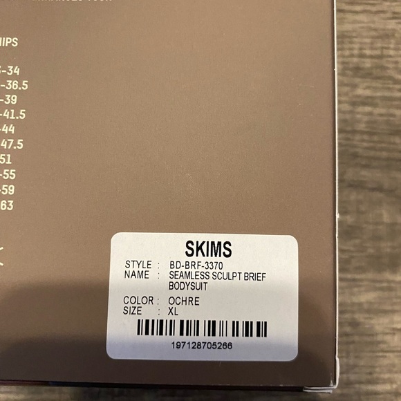 NEW - SKIMS Seamless Sculpt BRIEF BODYSUIT. XL. CLASSIC SHADES: OCHRE - Picture 5 of 5